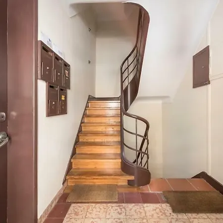 Duplex With Riverview In Historic Centre